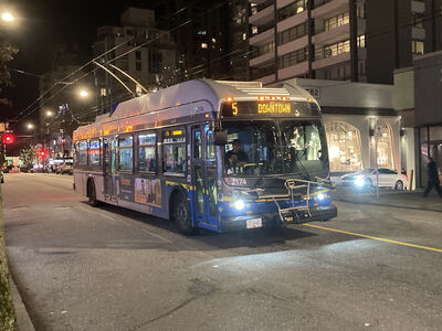Bus 2174
1/5/2025 - Bus 2174 on route 5
Keywords: TransLink Route 5;Trolleybus;New Flyer