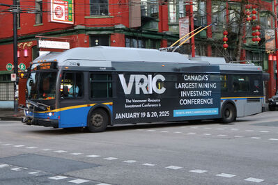 Bus 2142
1/5/2025 - Bus 2142 on route 19
Keywords: TransLink Route 19;Trolleybus;New Flyer