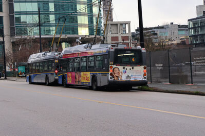 Bus 2118
1/8/2025 - Bus 2118 on route 5
Keywords: TransLink Route 5;Trolleybus;New Flyer