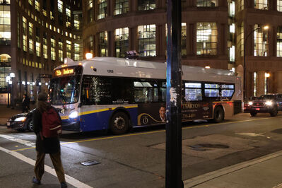 Bus 1206
1/9/2025 - Bus 1206 on route 250A
Keywords: TransLink Route 250A;Bus;New Flyer