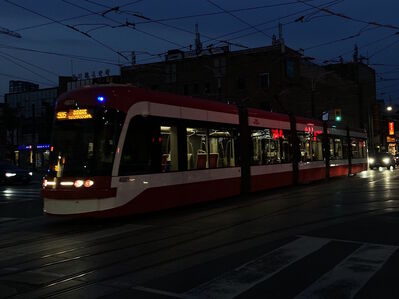 Train 4601
8/1/2024 - Train 4601 on route 505
Keywords: Toronto Transit Commission Route 505;Streetcar;Bombardier