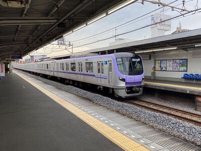 Train 18008
6/13/2024 - Train 18008 on the Hanzomon line
Keywords: Tokyo Metro Hanzomon Line;Metro;Hitachi