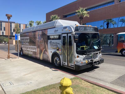 Bus 6725
9/27/2024 - Bus 6725 on the [url=https://transit.aznate.tech/phoenix/bus/flsh/]FLASH[/url] route
Keywords: Valley Metro FLASH Route;Bus;New Flyer