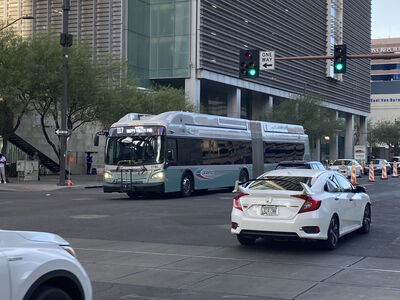 Bus 7166
11/1/2024 - Bus 7166 on the [url=https://transit.aznate.tech/phoenix/bus/i17/]I-17 RAPID[/url] route
Keywords: Valley Metro I-17 RAPID;Bus;New Flyer