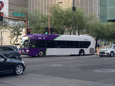 Bus 5702
11/1/2024 - Bus 5702 on [url=https://transit.aznate.tech/phoenix/bus/7/]route 7[/url]
Keywords: Valley Metro Route 7;Bus;New Flyer