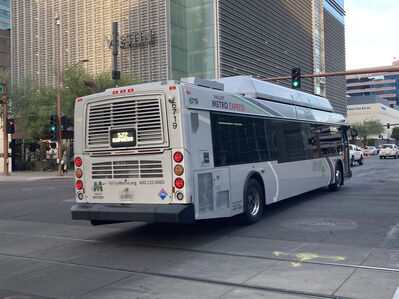 Bus 6719
11/1/2024 - Bus 6719 on [url=https://transit.aznate.tech/phoenix/bus/522/]route 522[/url]
Keywords: Valley Metro Route 522;Bus;New Flyer