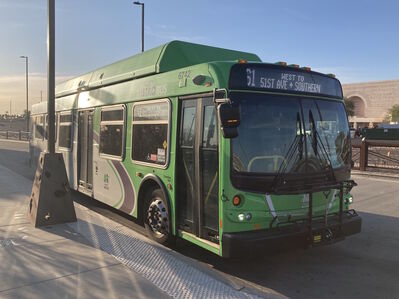 Bus 6742
3/20/2025 - Bus 6742 on [url=https://transit.aznate.tech/phoenix/bus/61/]route 61[/url]
Keywords: Valley Metro Route 61;Bus;New Flyer