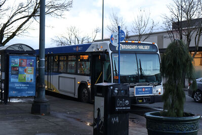 Bus 3507
12/30/2024 - Bus 3507 on route 77
Keywords: TriMet Route 77;Bus;Gillig