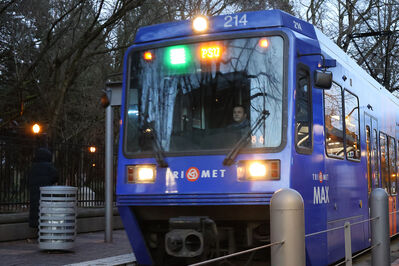 Train 214
12/30/2024 - Train 214 on the MAX Green Line
Keywords: TriMet MAX Green Line;Light Rail;Siemens