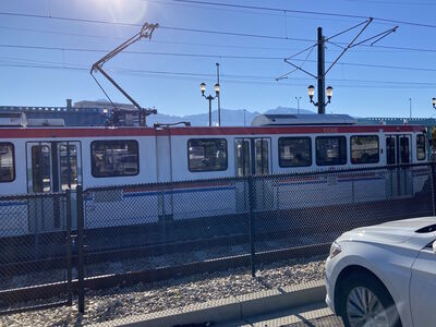 Train 1006
10/5/2023 - Train 1006 on the TRAX Blue Line
Keywords: UTA TRAX Blue Line;Light Rail;Siemens