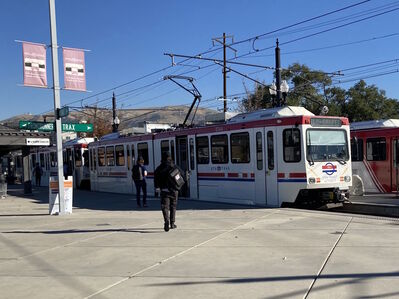 Train 1034
10/5/2023 - Train 1034 on the TRAX Blue Line
Keywords: UTA TRAX Blue Line;Light Rail;Siemens