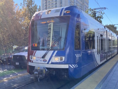 Train 1141
10/5/2023 - Train 1141 on the TRAX Red Line
Keywords: UTA TRAX Red Line;Light Rail;Siemens