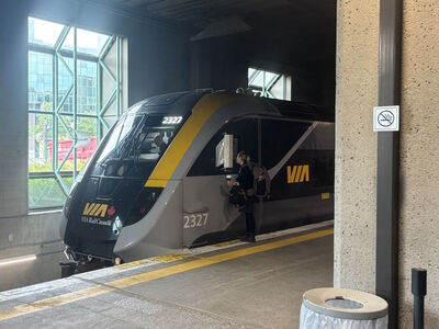 Train 2327
8/2/2026 - Train 2327 on the Corridor route
Keywords: VIA Rail;Intercity rail;Siemens