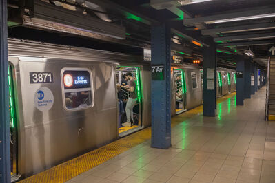 Train 3871
8/6/2026 - Train 3871 on the D Line
Keywords: MTA Subway D Line;Metro;Kawasaki