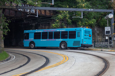 Bus 1727
8/11/2026 - Bus 1727 on route 44
Keywords: Pittsburgh Regional Transit Route 44;Bus;Gillig