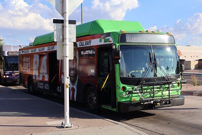 Bus 6683
6/2/2025 - Bus 6683 on [url=https://transit.aznate.tech/phoenix/bus/81/]route 81[/url]
Keywords: Valley Metro Route 81;Bus;New Flyer