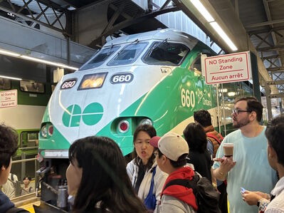 Train 660
7/25/2026 - Train 660 on the Lakeshore West line
Keywords: GO Transit Lakeshore West line;Commuter rail;MPI