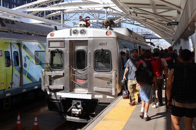 Train 4017
8/11/2025 - Train 4017 on the A Line
Keywords: Denver RTD A Line;Commuter rail;Hyundai