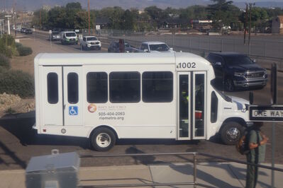 Bus 1002
8/13/2025 - Bus 1002 on route 251
Keywords: Rio Metro RTD Route 251;Bus;Minibuses