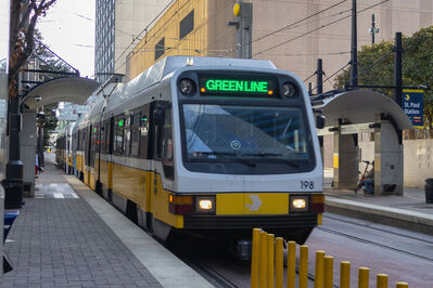 Train 198
1/6/2026 - Train 198 on the Green Line
Keywords: DART Green Line;Light Rail;Kinki Sharyo