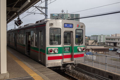 Train 3668
6/16/2026 - Train 3668 on the Shibayama Railway line
Keywords: Shibayama Railway;Commuter rail;Nippon Sharyo;Kawasaki;Tokyu Car Corporation